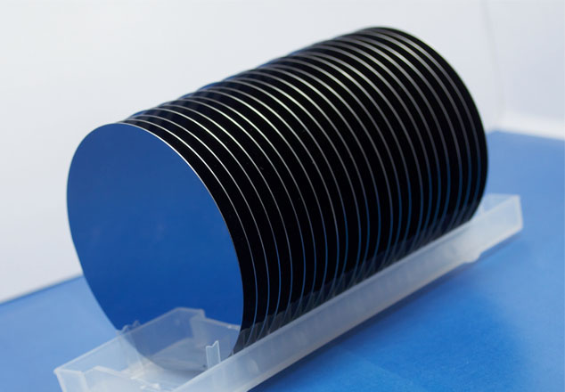 How is silicon wafer produced and processed?